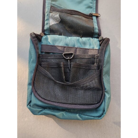 L.L. Bean The Traveler Green Hanging Toiletry Bag Nylon LL Bean Dopp Kit - Picture 4 of 13